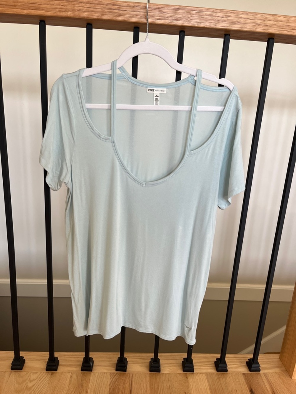 PINK Victoria's Secret Scoop Neck Short Sleeve Tee